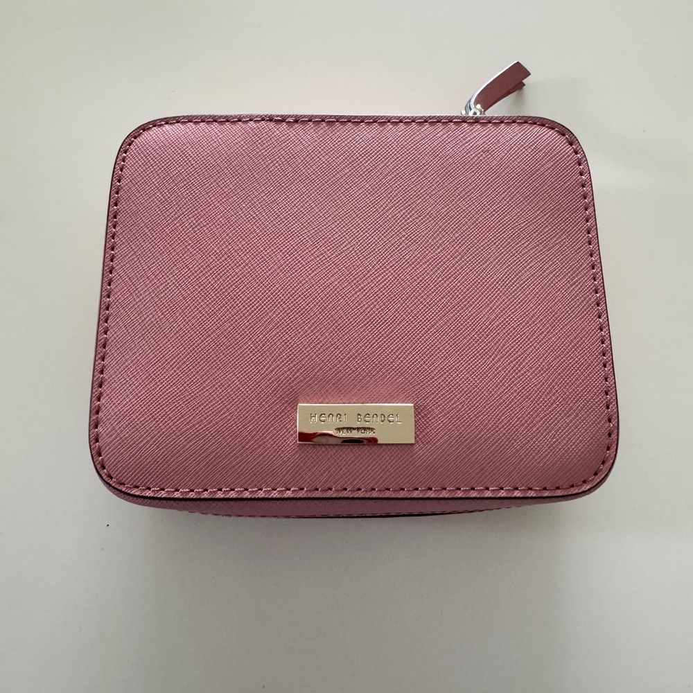 Henri Bendel New York -  Pink Leather travel jewelry organizer with Zip Closure